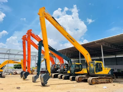 long-boom-excavator-rental-